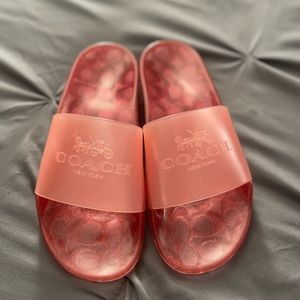 Women’s Coach Slides